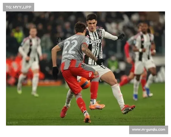 尤文图斯5-0大胜克雷莫内塞，图拉姆助攻戴维破门